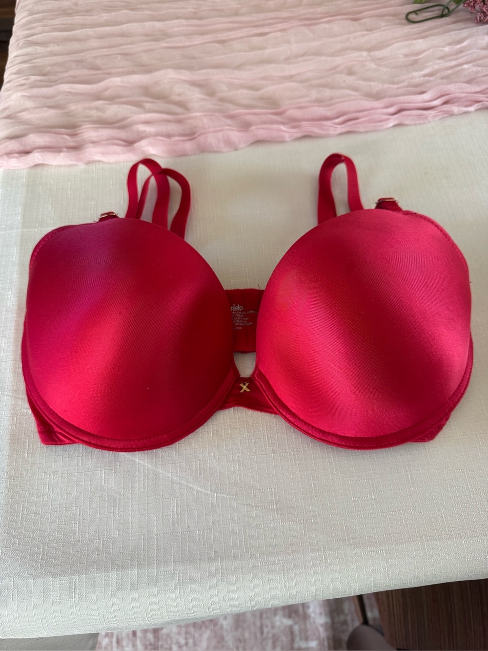 Frederick's of Hollywood Bright Red Padded T-Shirt Bra